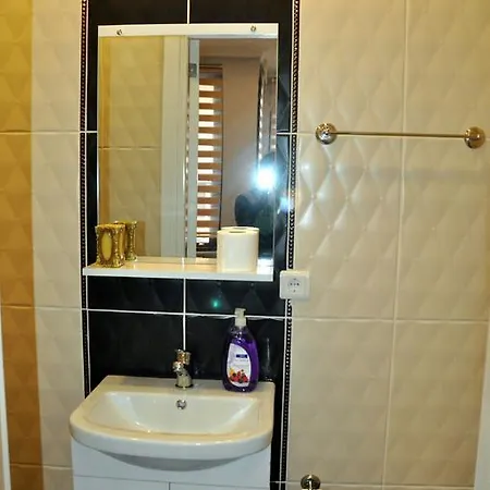 W Kurtulus Apartman *