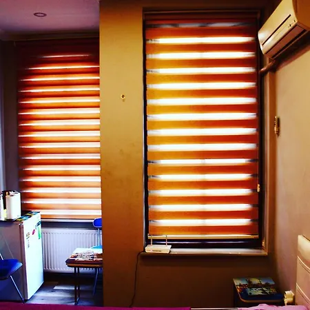W Kurtulus Apartamento *